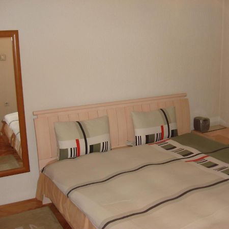Jani Apartment Приштина Экстерьер фото